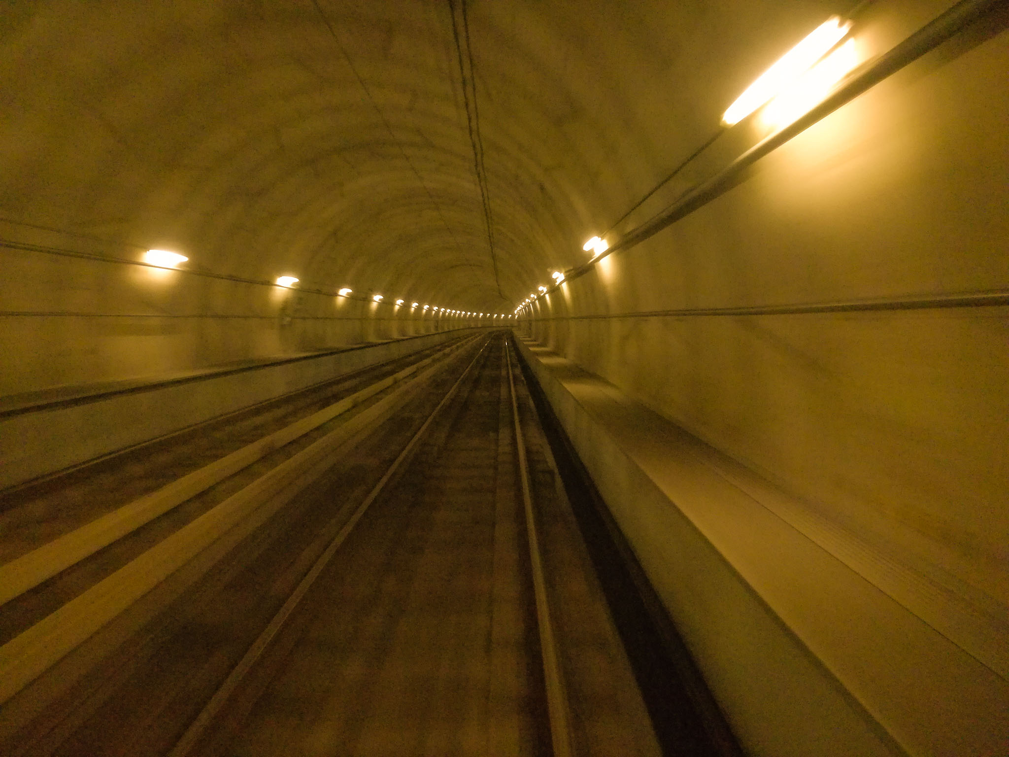 velocita-luce-metro-brescia-relativita 1